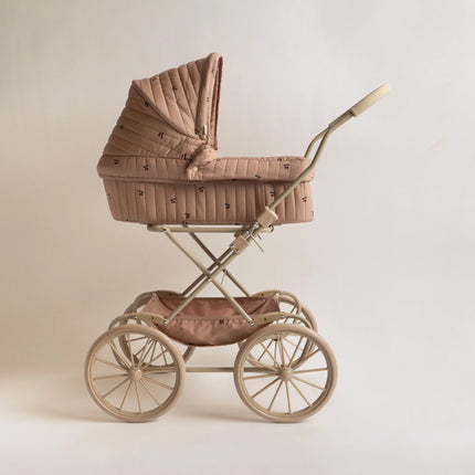 Carrozzina per bambole Konges Sløjd Cherry in stile vintage