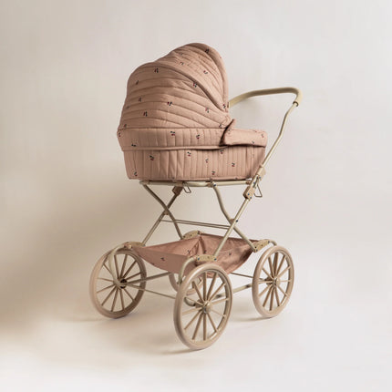 Carrozzina per bambole Konges Sløjd Cherry in stile vintage