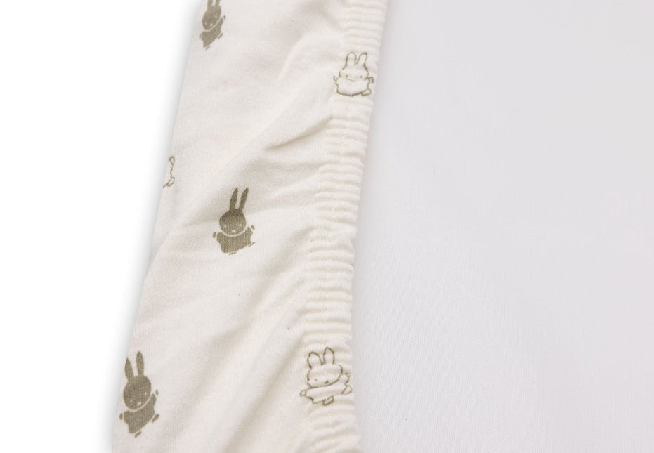 Aankleedkussenhoes Jersey 50x70cm Happy Miffy - Olive Green - Babywinkel - 8717329378926