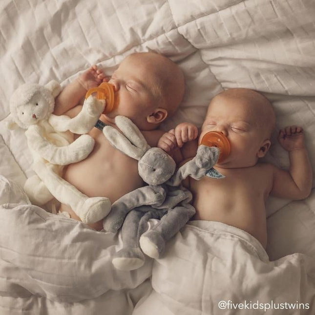 Bunnies By The Bay Knuffeldoekje Lammetje 25cm - Bunnies By The Bay - Babywinkel - 811357004050
