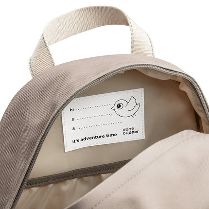 Done By Deer Rugtas Tiny Trails Sand 13L koop je bij Babywinkel