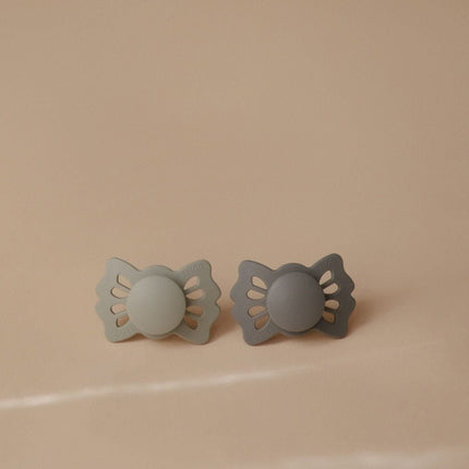 Frigg Speen Maat 2 Lucky Sage/Silver Gray Silicone 2 - Pack - Frigg - Babywinkel - 5715239022383