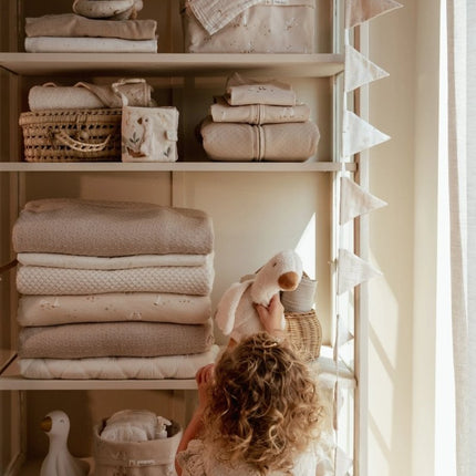 Little Dutch Ledikantdeken Beige Little Goose koop je bij Babywinkel