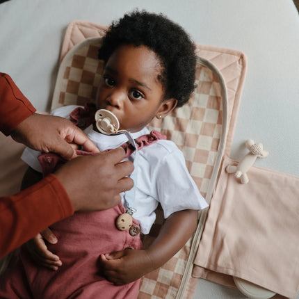 Mushie Aankleedkussen Blush koop je bij Babywinkel