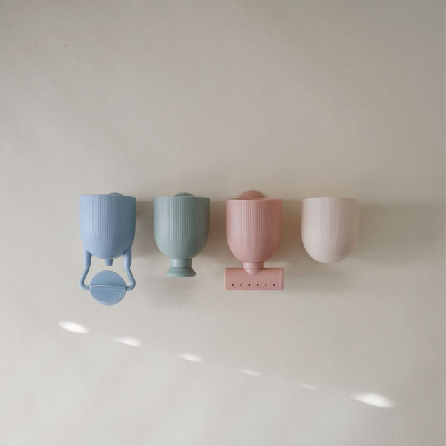 Mushie Badspeelgoed Trechters Gekleurd 4St koop je bij Babywinkel