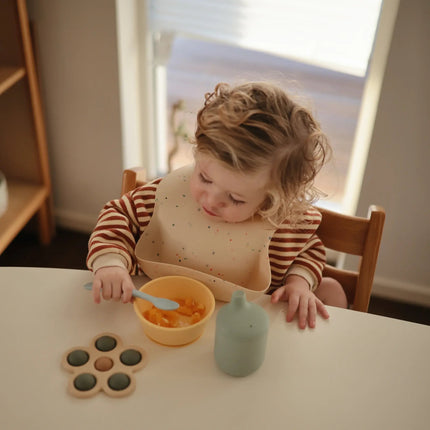 Mushie Slabbetje Silicone Vanille Confetti - Mushie - Babywinkel - 810052461137